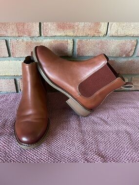 Clarks Arlo 2 Chelsea Boots - Cologne Leather - 6.5W